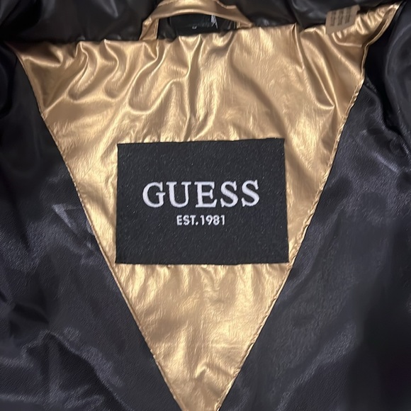 Guess Puffer Coat - Picture 2 of 4